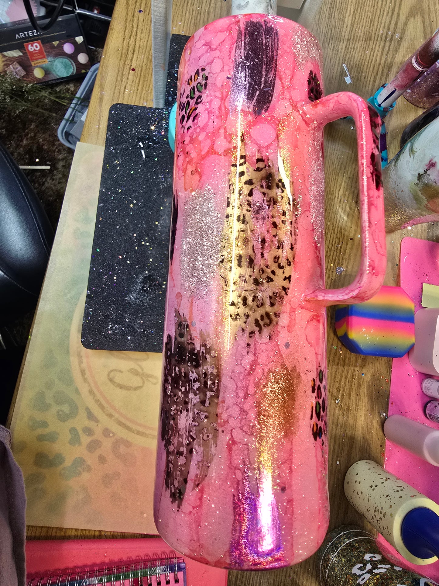 30 oz Hoggdle Pink Rustic Raindrop