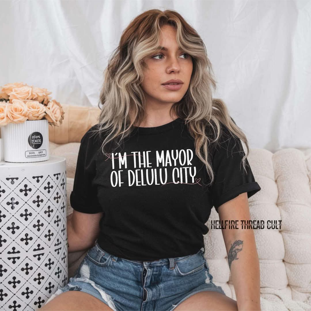 Delulu City tshirt